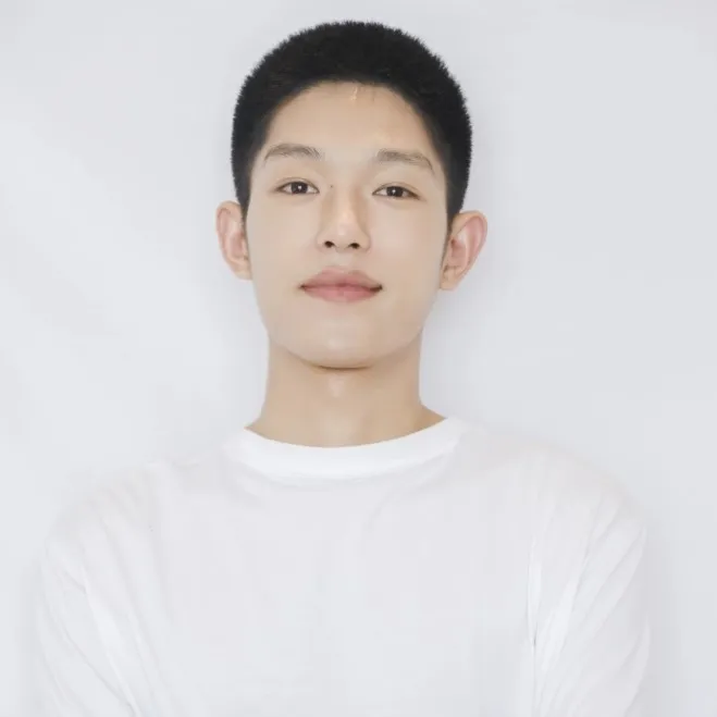 Nghệ sĩ Vương Thương