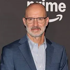 Nghệ sĩ Roger Kumble