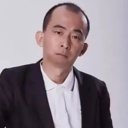 Nghệ sĩ Cự Hưng Mậu