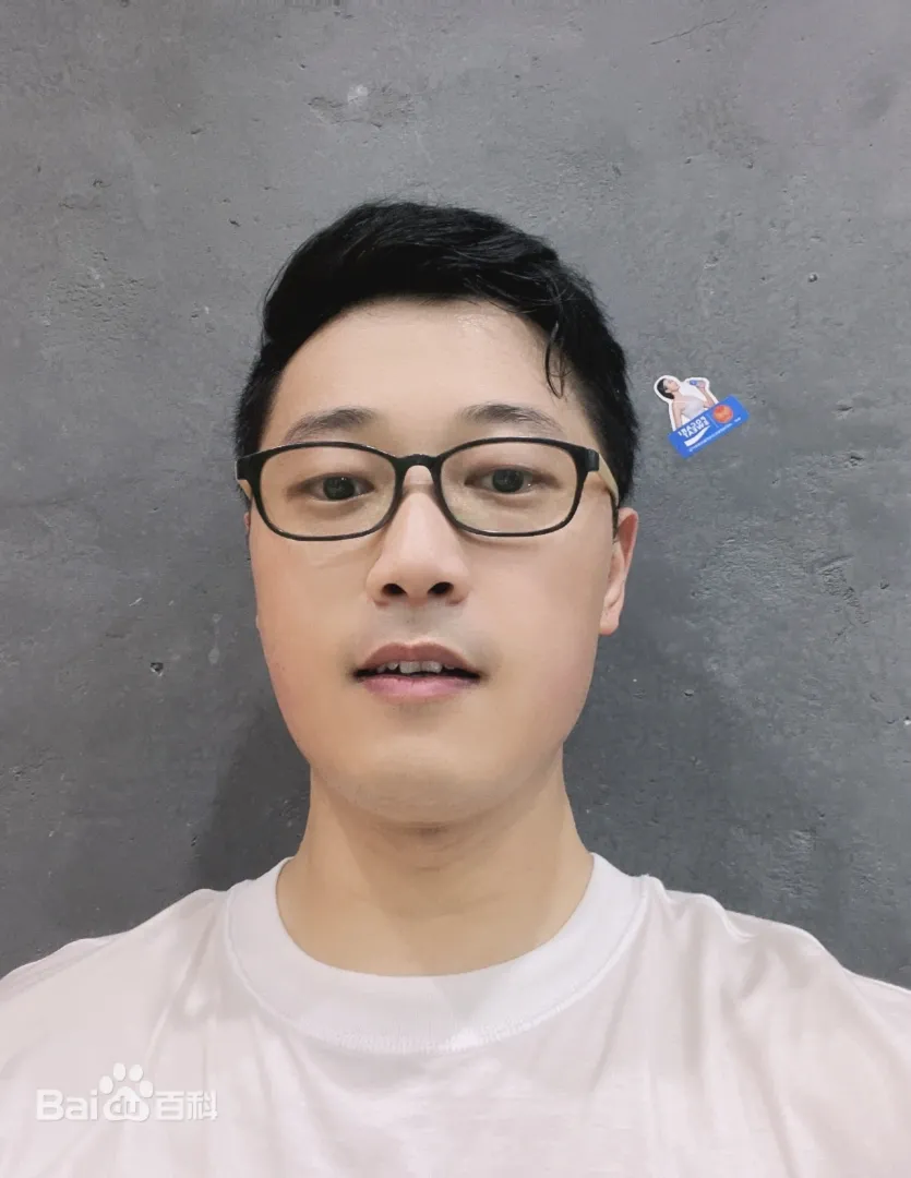 Nghệ sĩ Lưu Tư Sầm