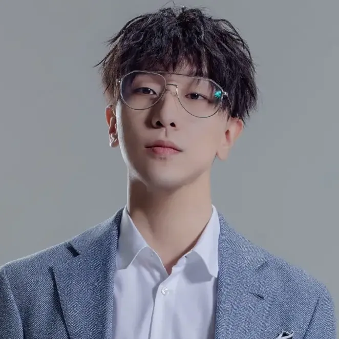 Nghệ sĩ Cảnh Hướng Thùy Y