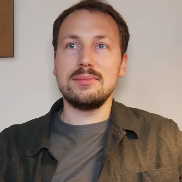 Nghệ sĩ Gints Zilbalodis