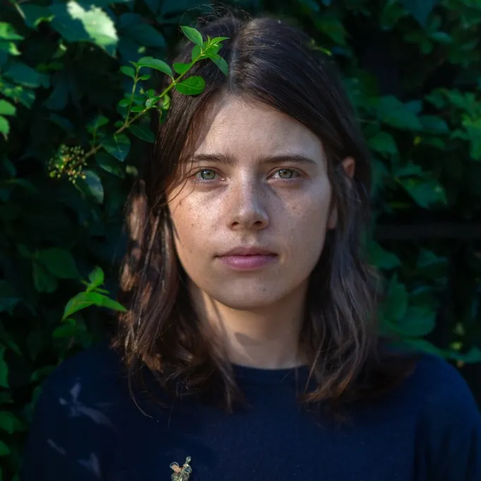 Nghệ sĩ Charlotte Wells