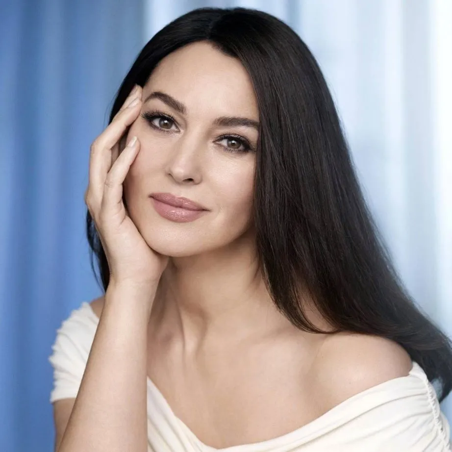 Nghệ sĩ Monica Bellucci