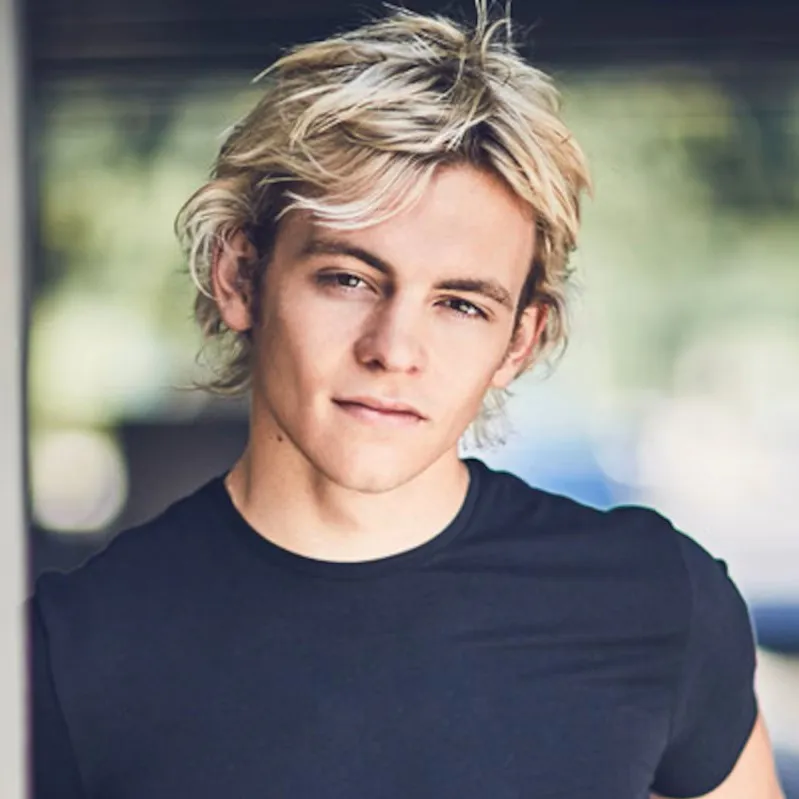 Nghệ sĩ Ross Lynch