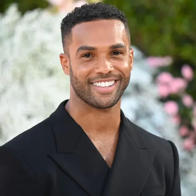 Nghệ sĩ Lucien Laviscount