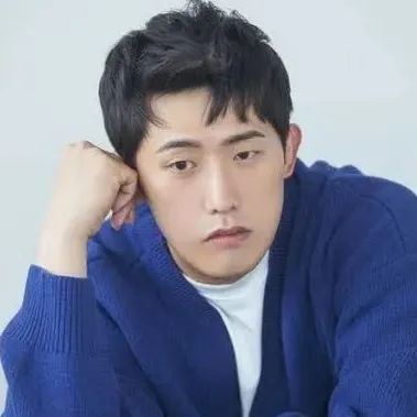 Nghệ sĩ Min Jin Woong