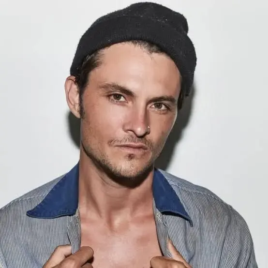 Nghệ sĩ Shiloh Fernandez