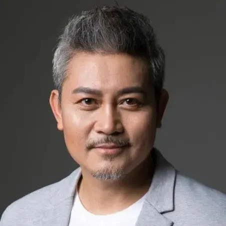 Nghệ sĩ Tăng Vĩ Quyền