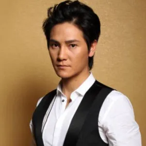 Nghệ sĩ Đinh Tử Tuấn