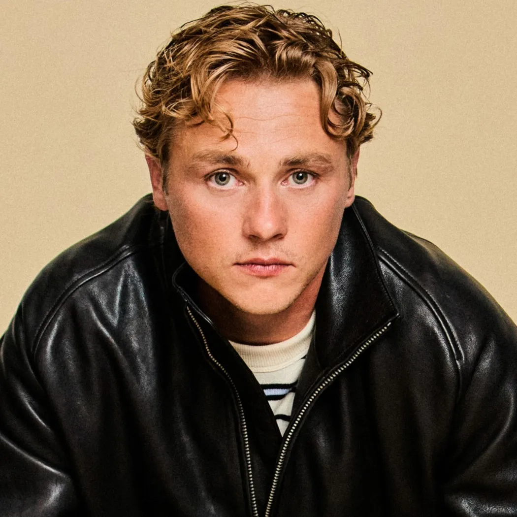 Nghệ sĩ Ben Hardy