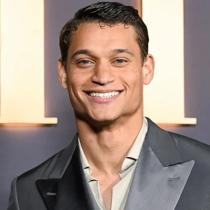 Nghệ sĩ Tyriq Withers