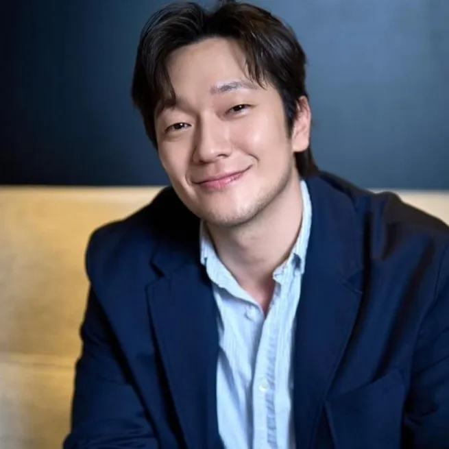 Nghệ sĩ Son Seok Koo