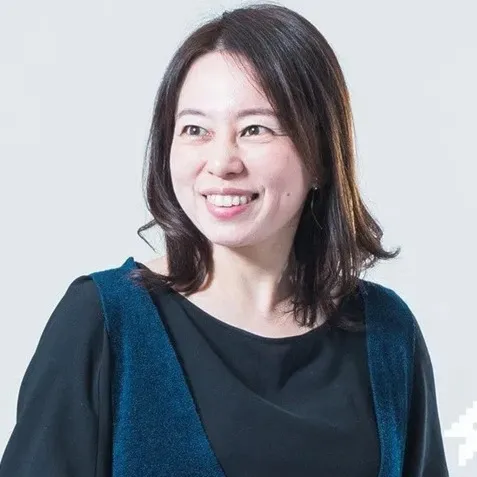 Nghệ sĩ Tsukahara Ayuko