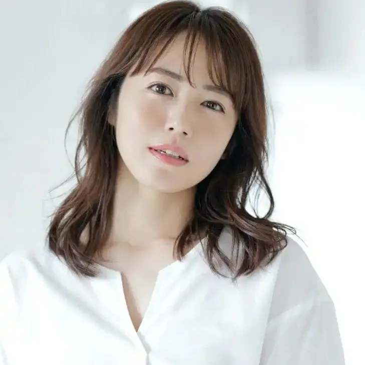 Nghệ sĩ Isoyama Sayaka