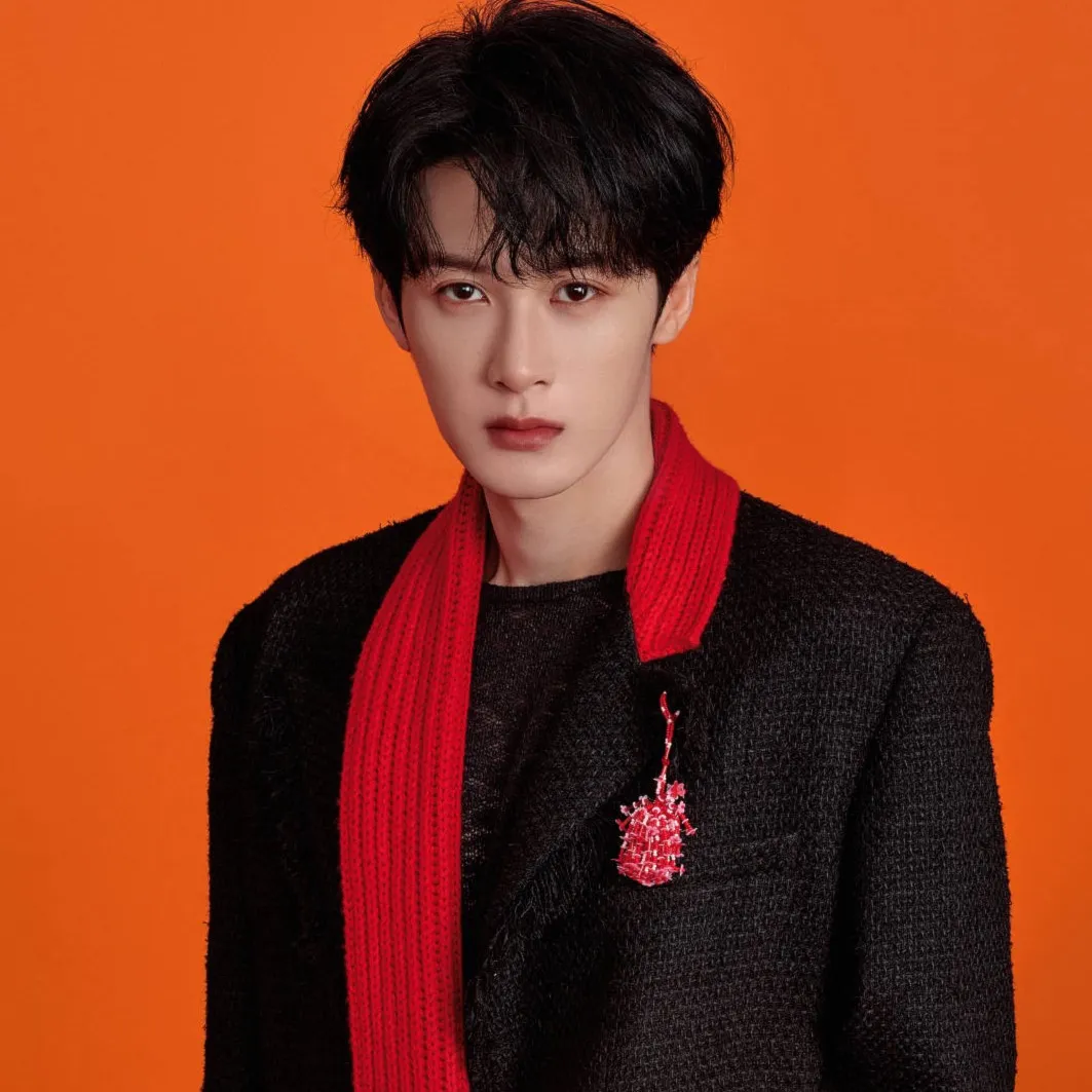 Nghệ sĩ Đàn Kiện Thứ