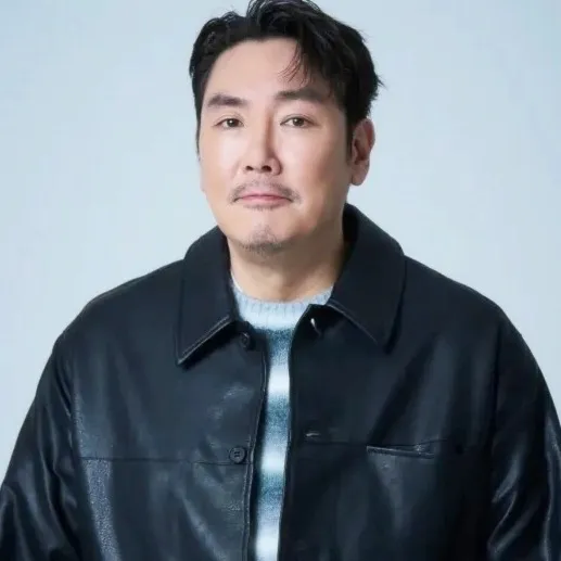 Nghệ sĩ Cho Jin Woong