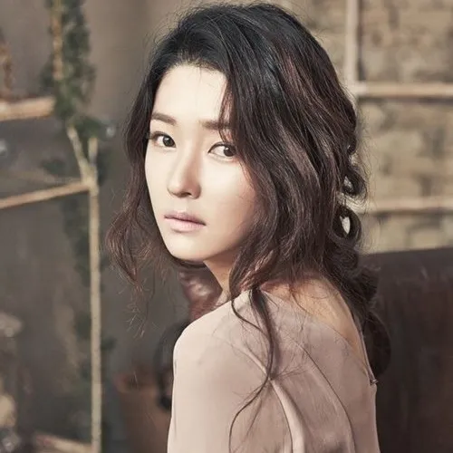 Nghệ sĩ Cha Soo Yeon