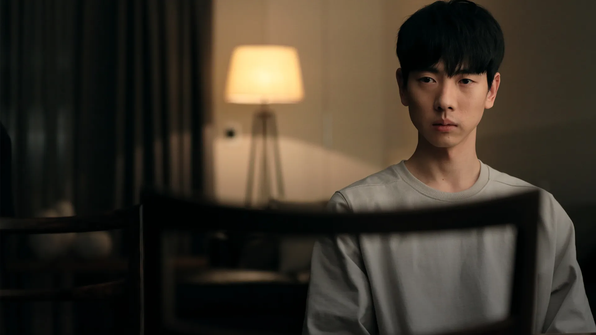 SF8: Bằng Chứng Con Người
