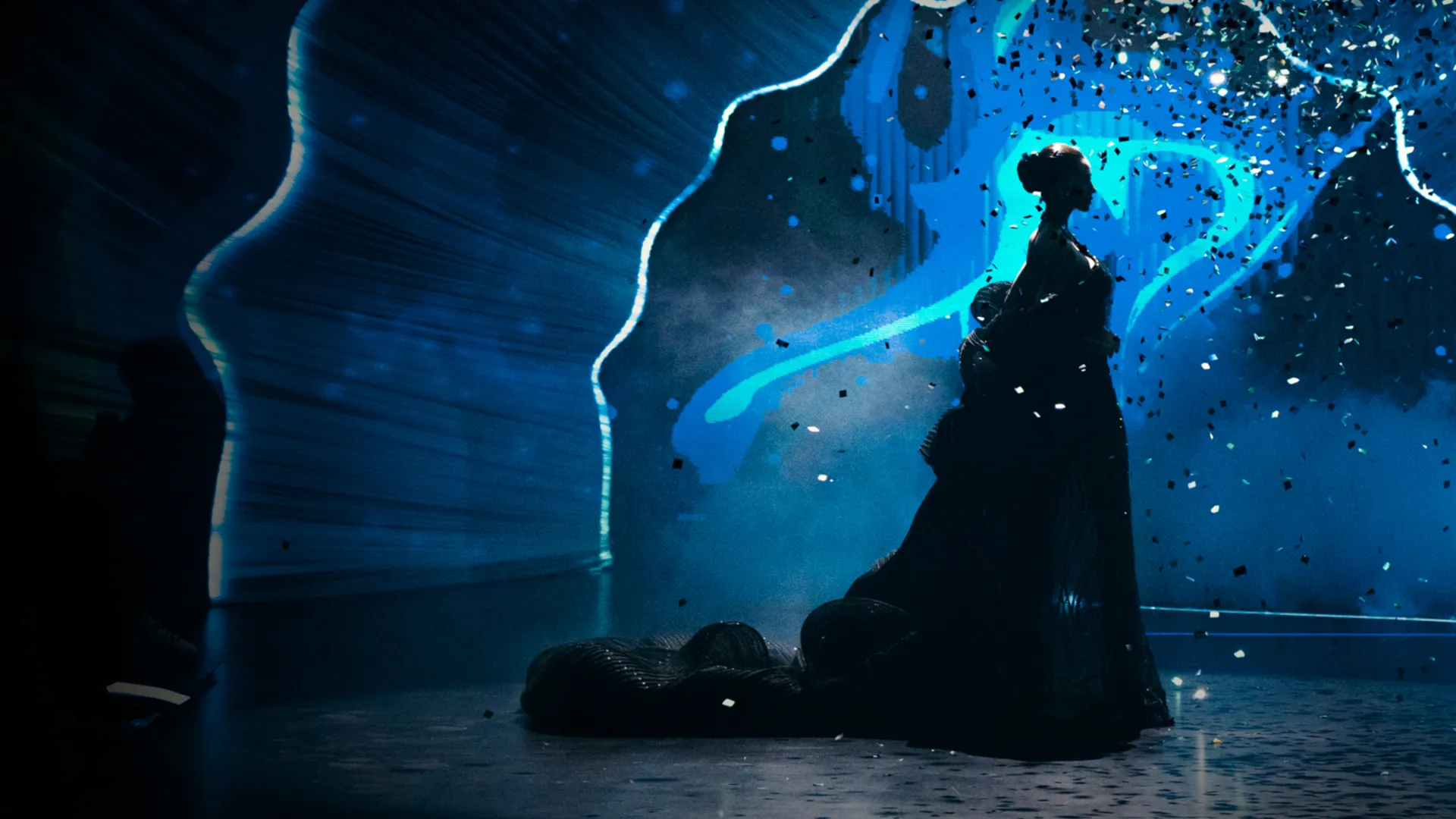 Show Diễn Thời Trang Aurora's Cry