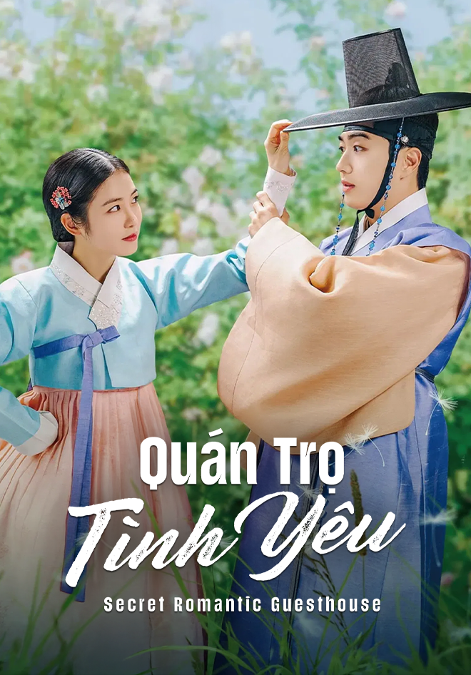 CẢNH HOÀNG HÔN LÃNG MẠN TẠI SÂN TRONG QUÁN TRỌ XƯA