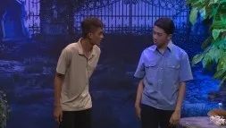 Cris Phan đòi giới thiệu Mạc Văn Khoa làm người mẫu đo hòm