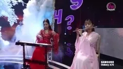 Cris Phan Trầm Trồ Khi Hương Ly Trổ Tài Vừa Hát Vừa Đàn Các Loại Nhạc Cụ Dân Tộc Cực Hay