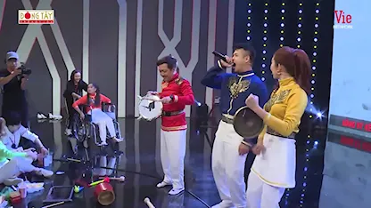 Vì U22 Trường Giang bỏ cả ekip, đánh thủng cả trống