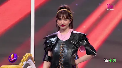 Huỳnh Lập hẹn hò Tuấn Trần ở xứ sở lốp xe