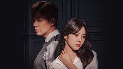 Bí Mật Sau Bức Màn Thưa