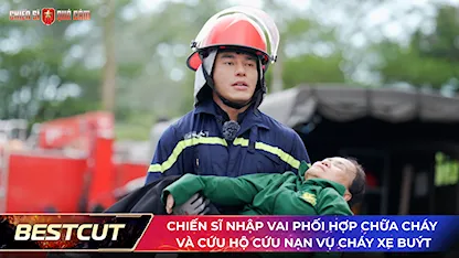 Chiến sĩ nhập vai phối hợp chữa cháy và cứu hộ cứu nạn vụ cháy xe buýt