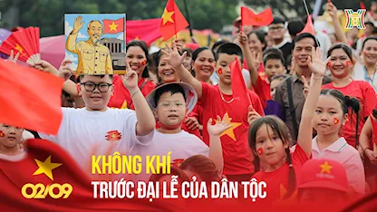 Không Khí Trước Đại Lễ Của Dân Tộc