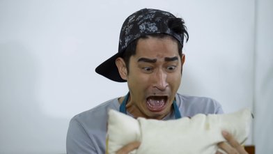 Huy Khánh khóc thét khi bị ép xăm chân mày phong thủy - 01 - Huy Khánh - Ngọc Lan